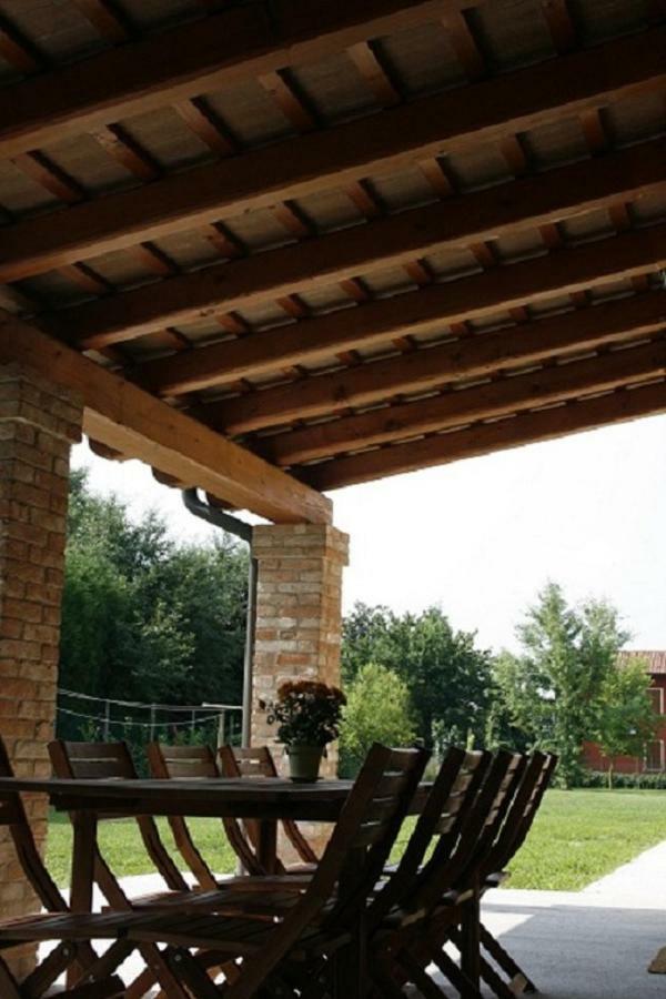 Particolari Del Brenta Apartment Oriago Di Mira Bagian luar foto