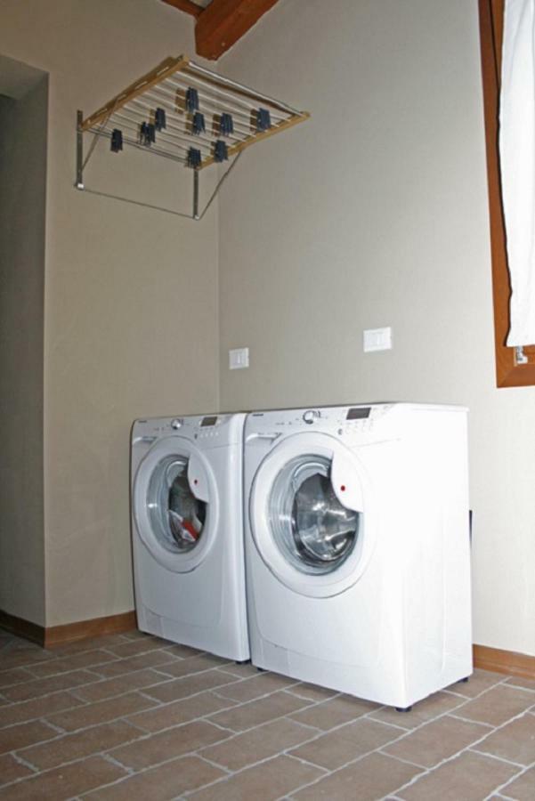 Particolari Del Brenta Apartment Oriago Di Mira Bagian luar foto