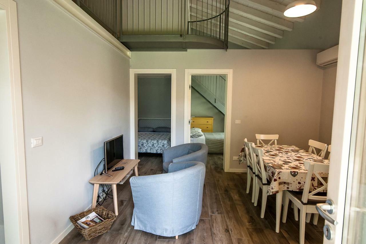 Particolari Del Brenta Apartment Oriago Di Mira Bagian luar foto