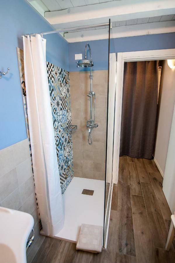 Particolari Del Brenta Apartment Oriago Di Mira Bagian luar foto
