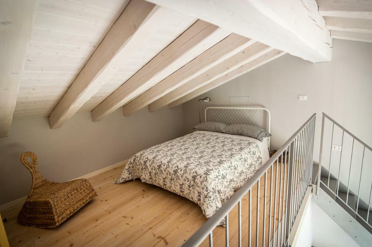 Particolari Del Brenta Apartment Oriago Di Mira Bagian luar foto