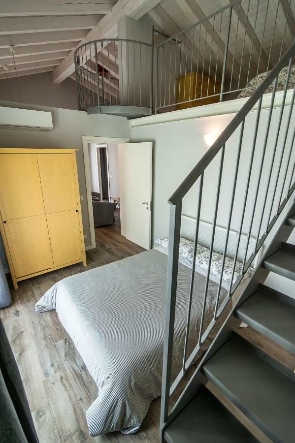 Particolari Del Brenta Apartment Oriago Di Mira Bagian luar foto